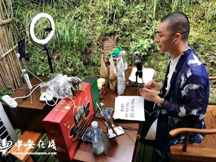 “帶貨”帶到斷貨！七位駐村第一書(shū)記組團(tuán)夸家底（附中獎(jiǎng)名單）